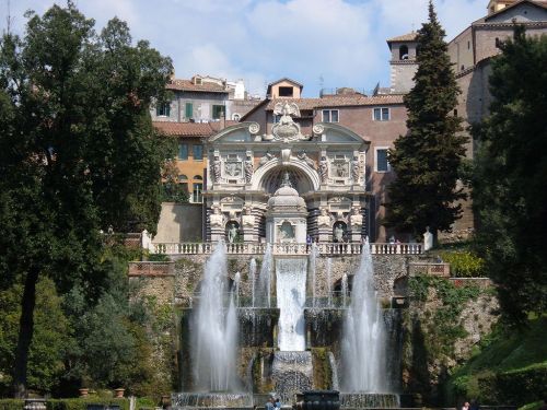 1024px-Villa_d'Este_01.jpg